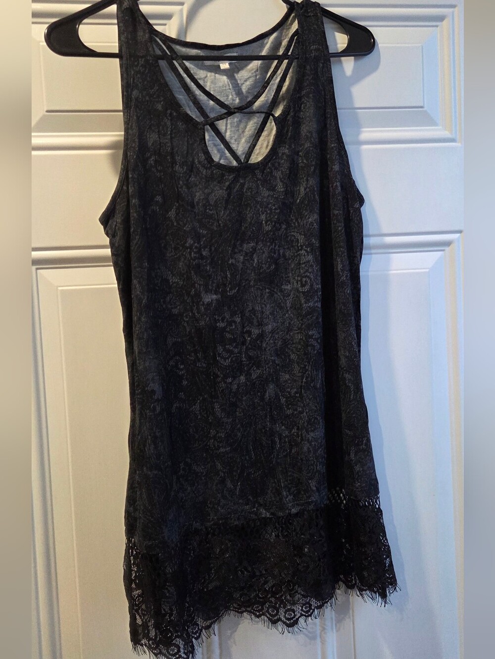 2010s Lace Trim Sleeveless Tank